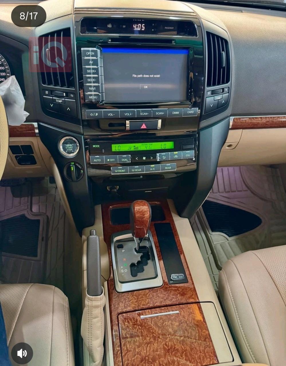 تويوتا لاندكروزر